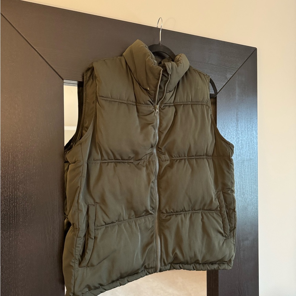 Thread & Supply Kelsey Vest - Picture 2 of 6